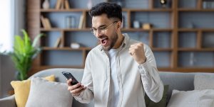 ¿Se puede cobrar el paro si gano el Gordo?